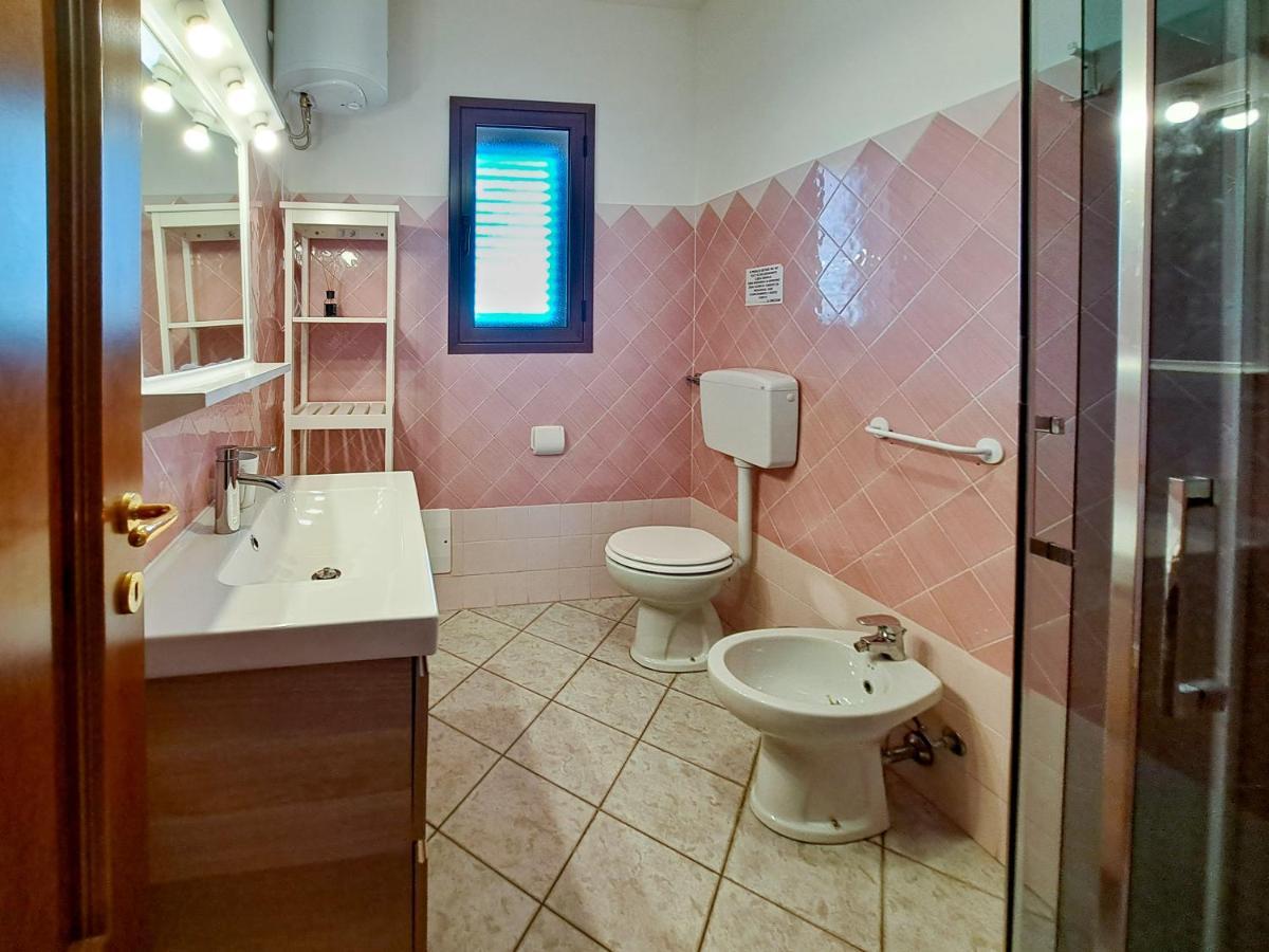 Appartamento Trilocale Vicino Al Centro Di San Teodoro San Teodoro  Exteriér fotografie